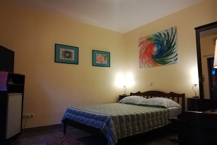 Room 10 of 53