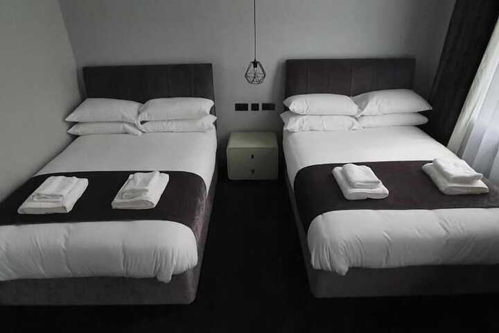 Room 14 of 22