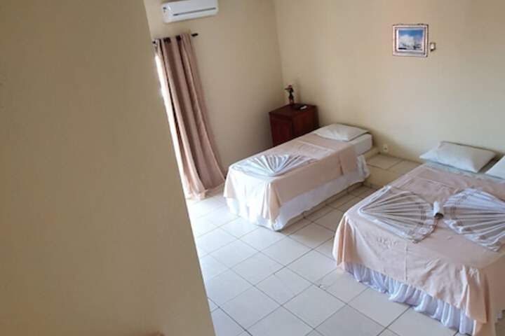 Room 9 of 21