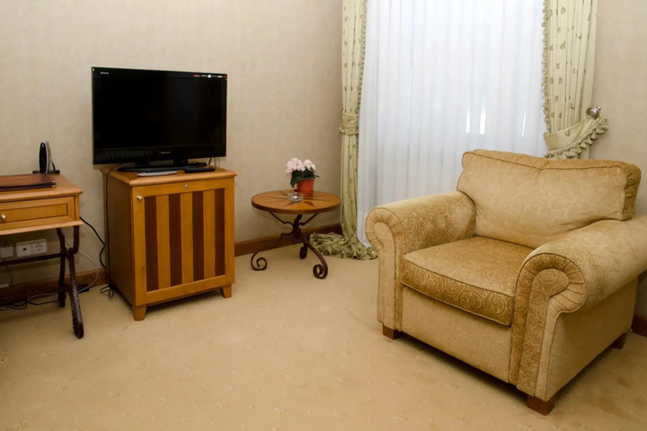 Room 18 of 21