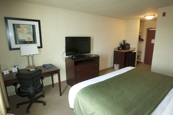 Room 15 of 38