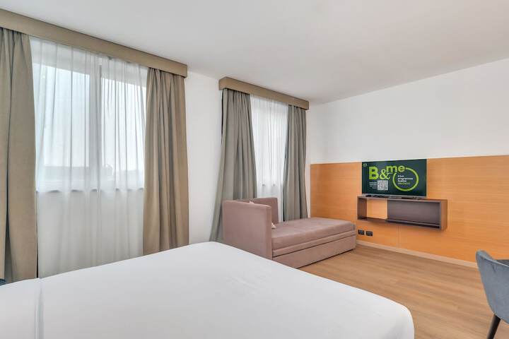Room 5 of 31
