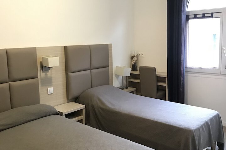 Room 7 of 50