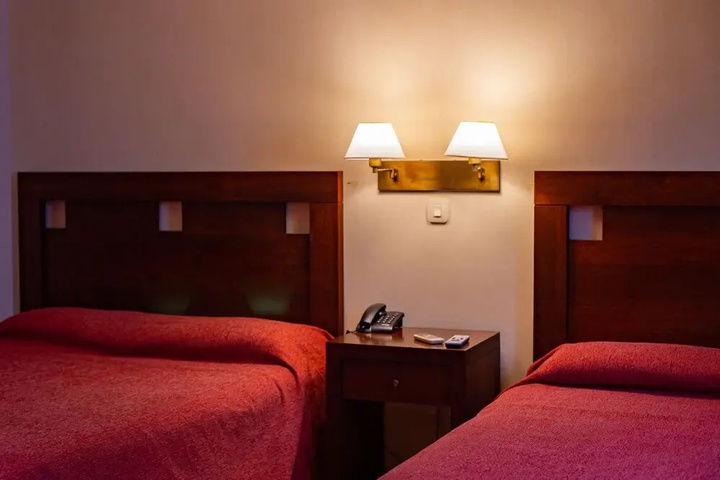Room 4 of 14