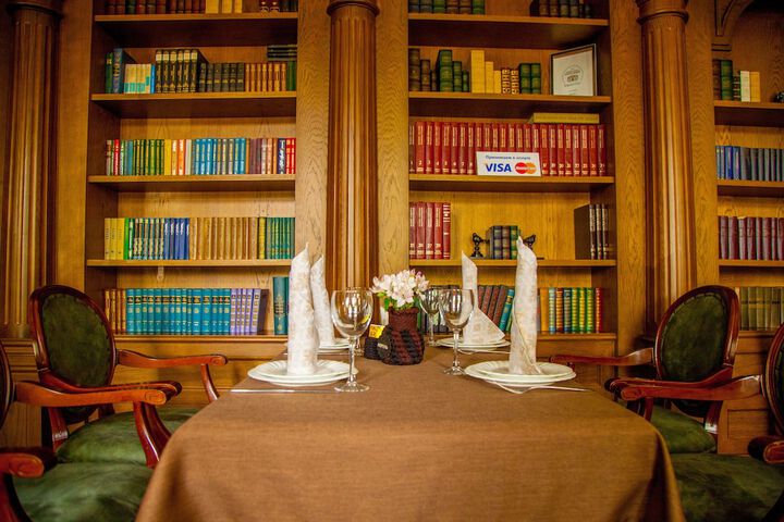 Dining 64 of 86
