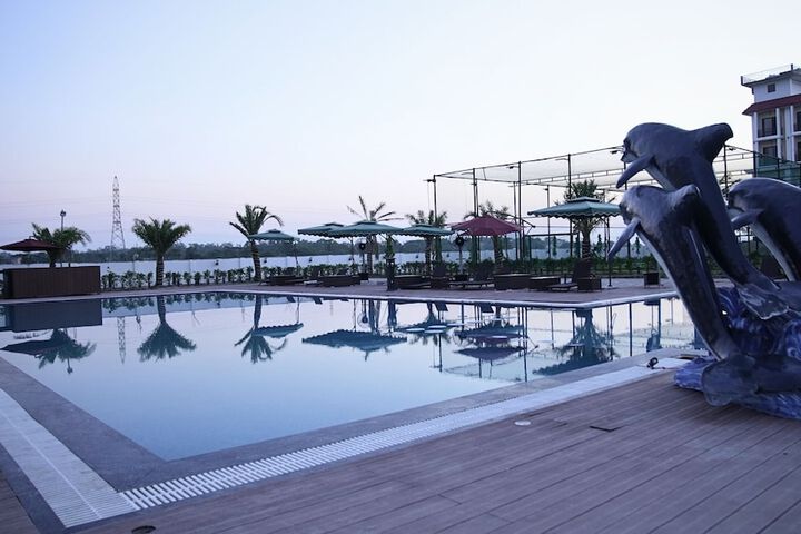 Pool 17 of 29