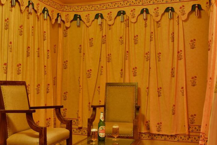 Room 26 of 106