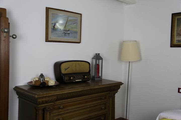 Room 17 of 35