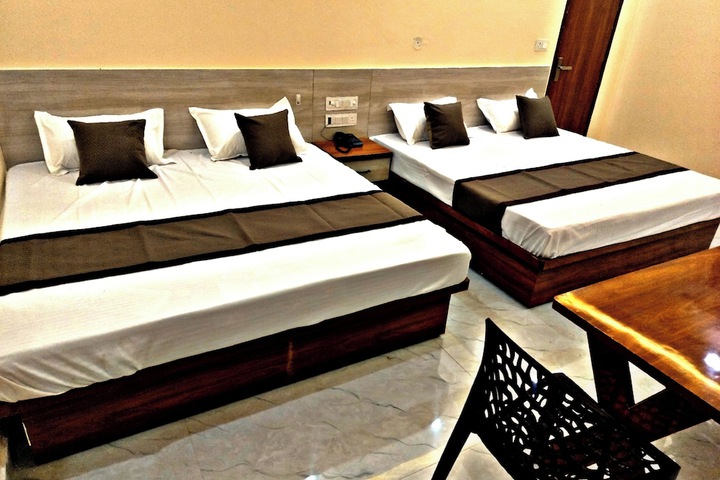 Room 10 of 47