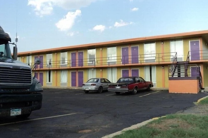 Hotel 15 of 16