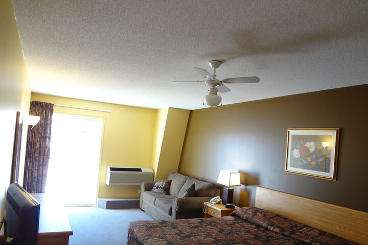 Room 37 of 63