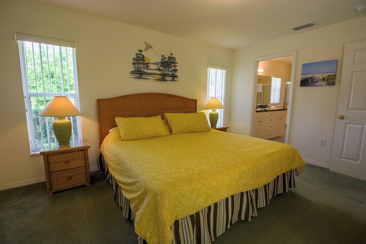 Room 2 of 16