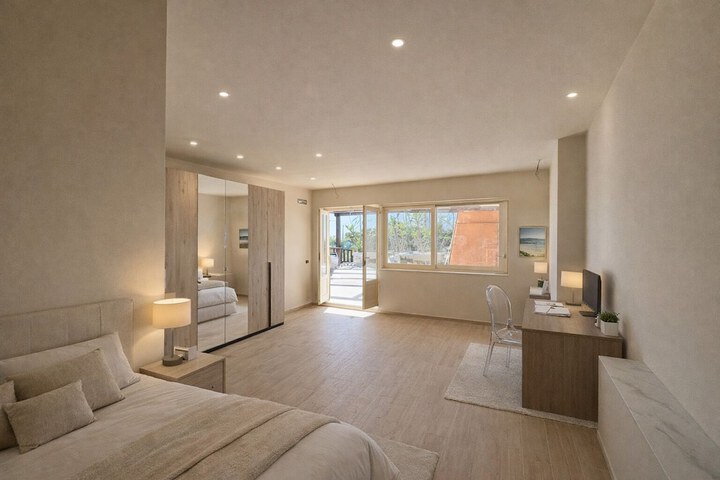 Room 5 of 19