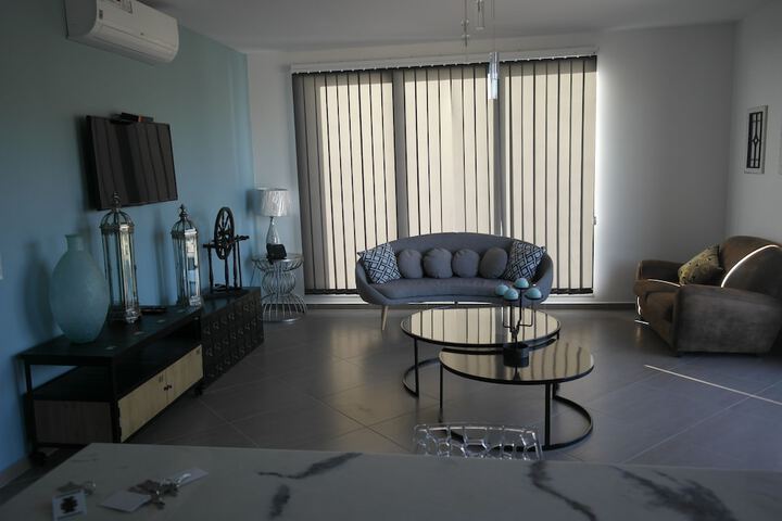 Room 33 of 54