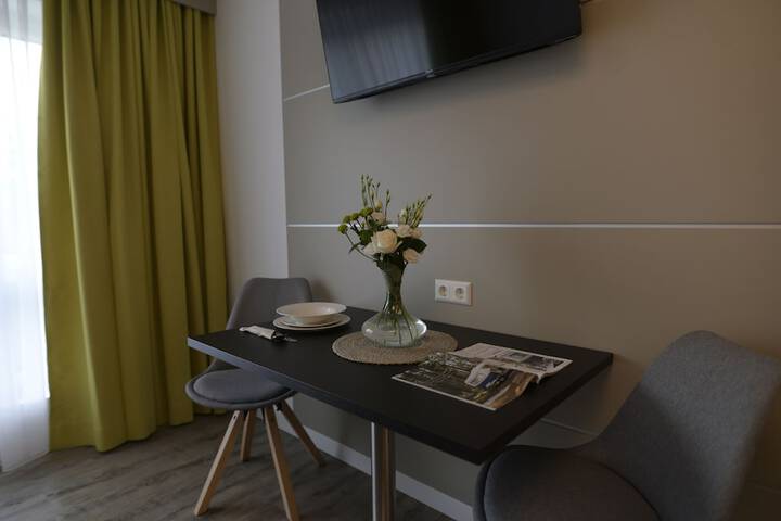 Room 10 of 26