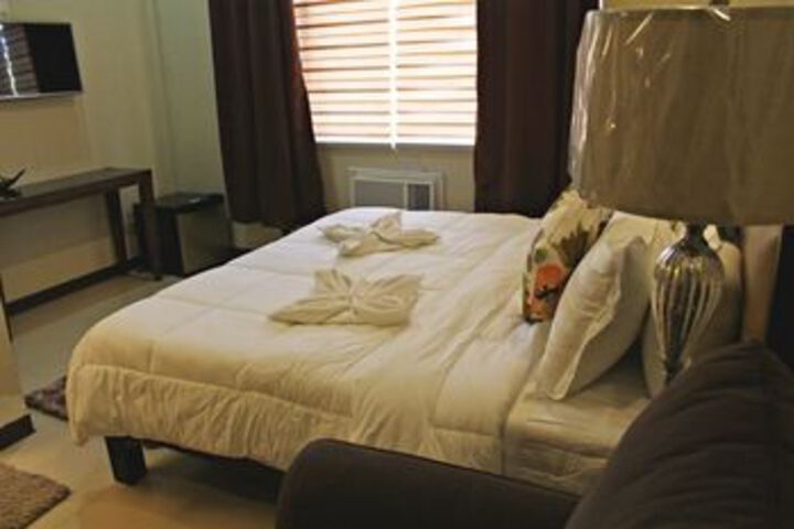 Room 17 of 60