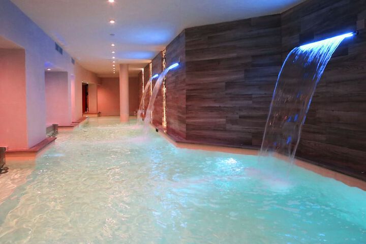 Pool 138 of 208