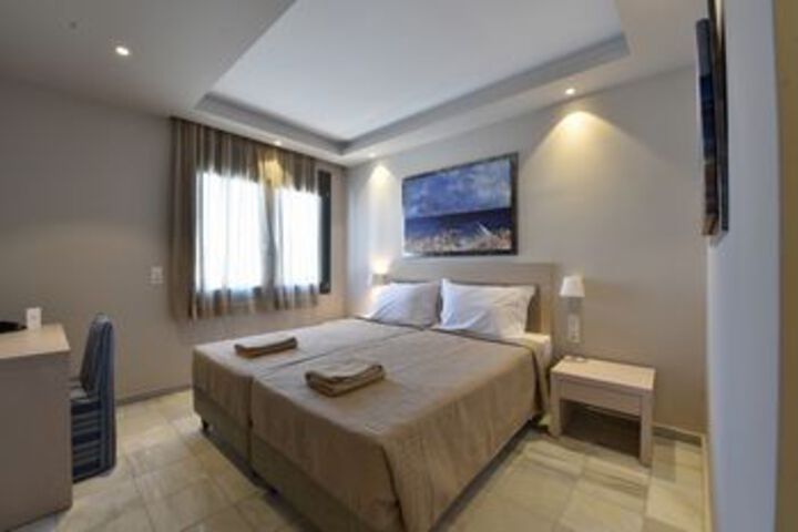 Room 16 of 60