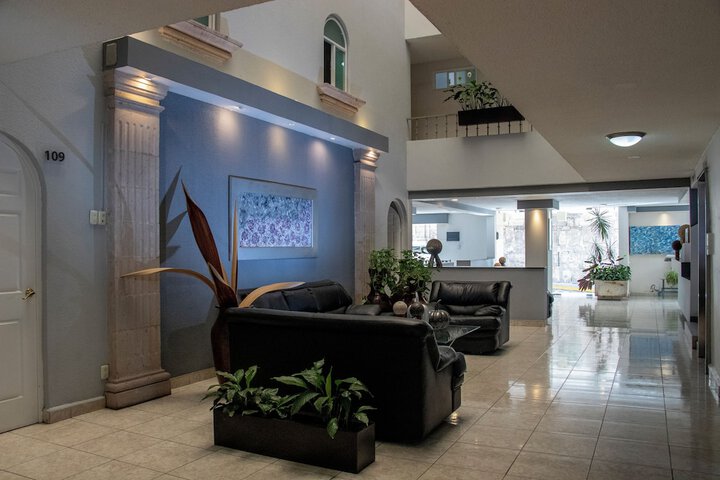 Guest Lobby