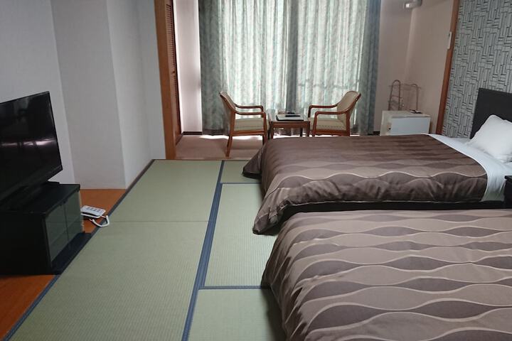 Room 7 of 38