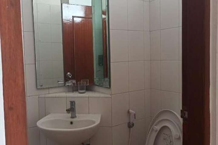 Room 20 of 39