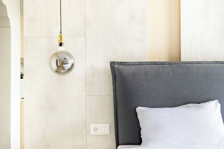 Room 13 of 71