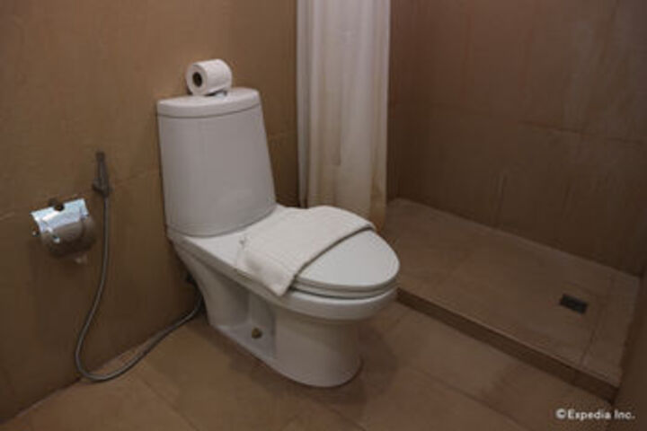 Room 3 of 50