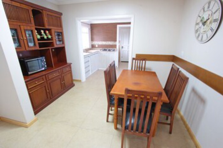 Room 4 of 14