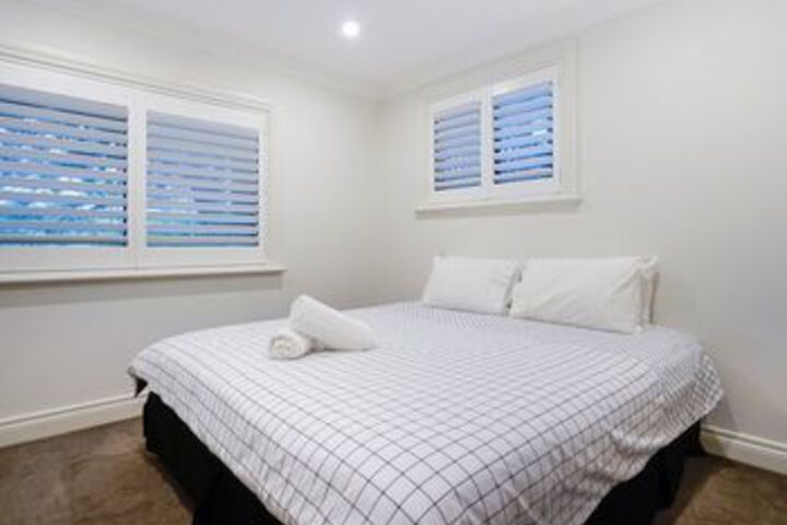 Room 9 of 22