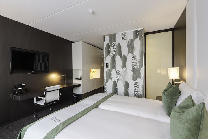 Room 7 of 46