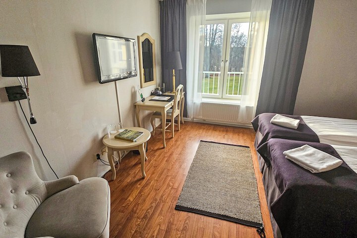 Room 41 of 75