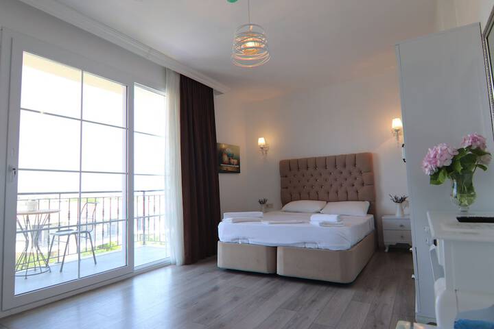 Room 15 of 117