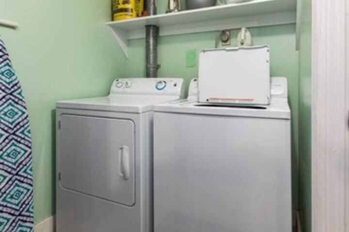 Laundry 146 of 360