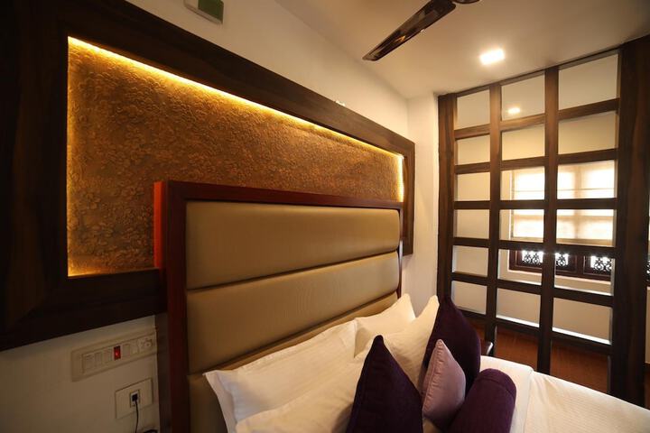 Room 21 of 51