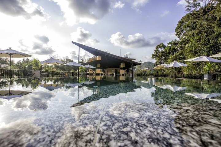 Marina Sands Resort in Ko Chang