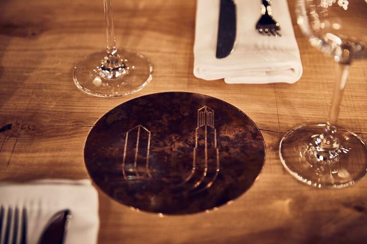 Dining 34 of 42