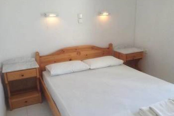 Room 12 of 21
