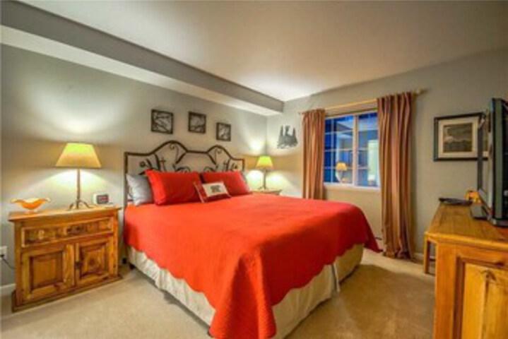 Room 19 of 25