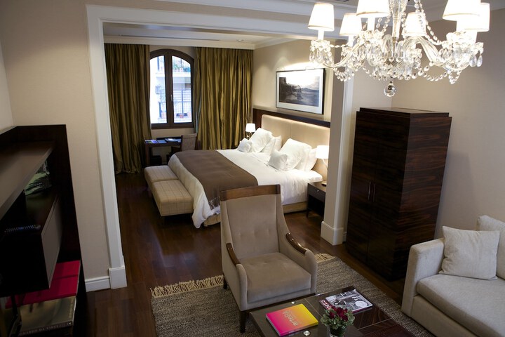 Room 5 of 59