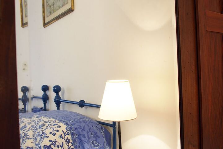 Room 6 of 47