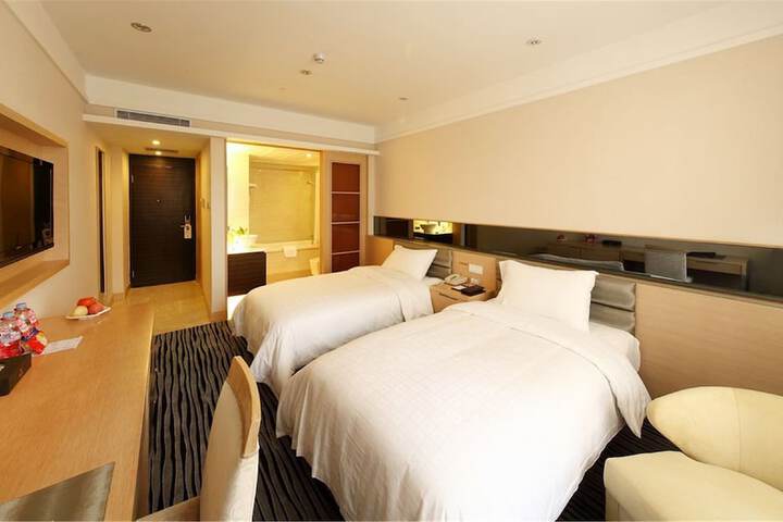 Room 19 of 70