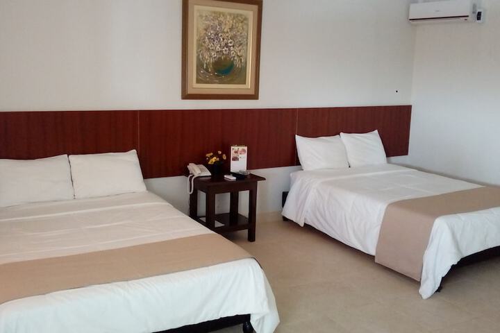 Room 4 of 11