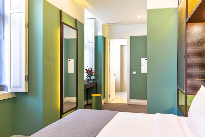 Room 5 of 47