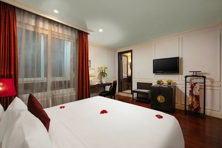 Room 15 of 113