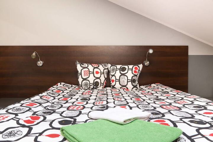 Room 9 of 55