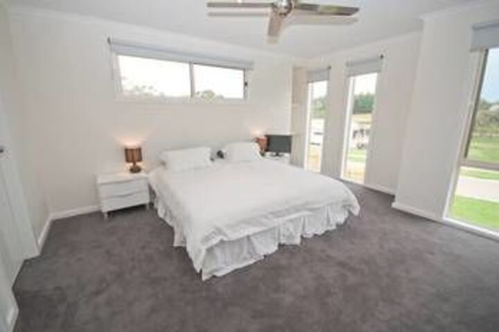 Room 10 of 19
