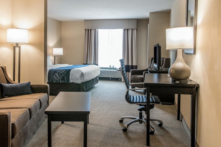 2 Queen Beds Suite (14 of 14)