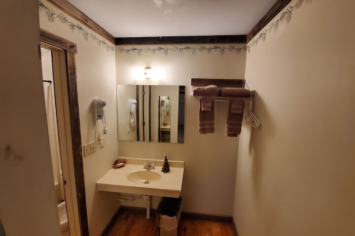 Room 17 of 55