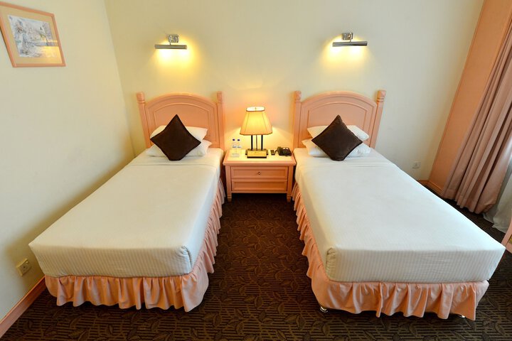 Room 14 of 49