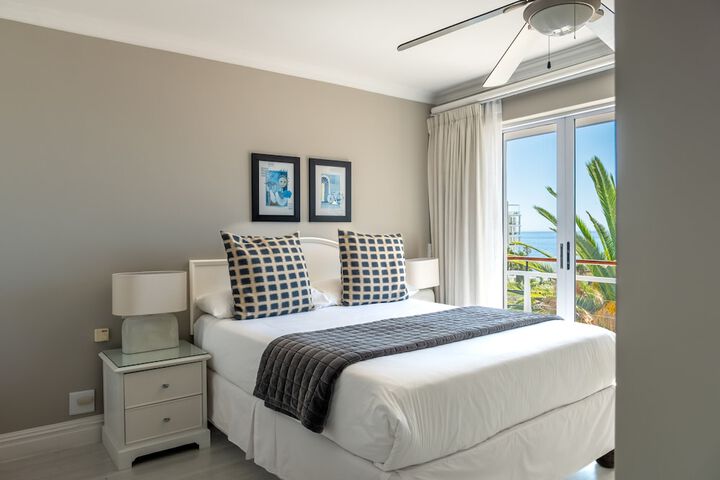 Room 32 of 168